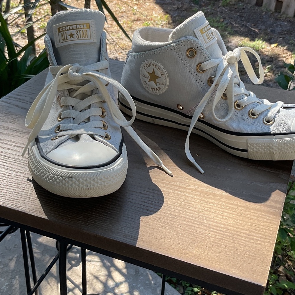 Converse All Star High-Tops - Light Gray and White
